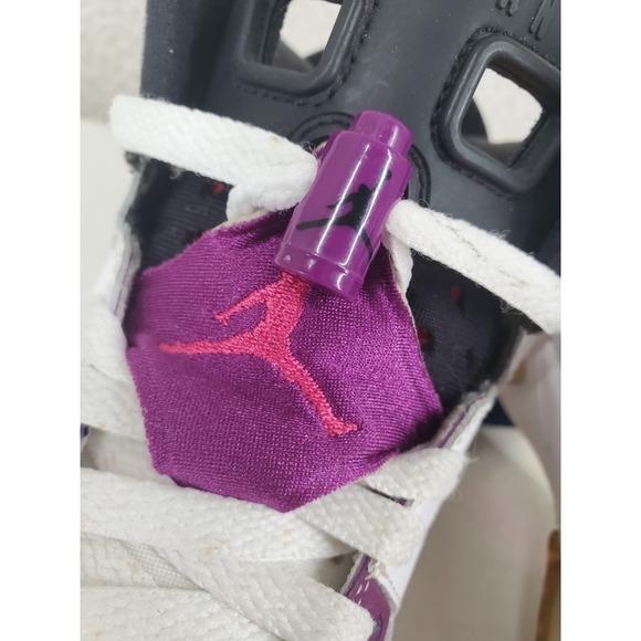 Air Jordan 6 Retro Grape Athletic Shoes Youth 4Y Womens 5.5 Purple White Sneaker - Picture 5 of 16